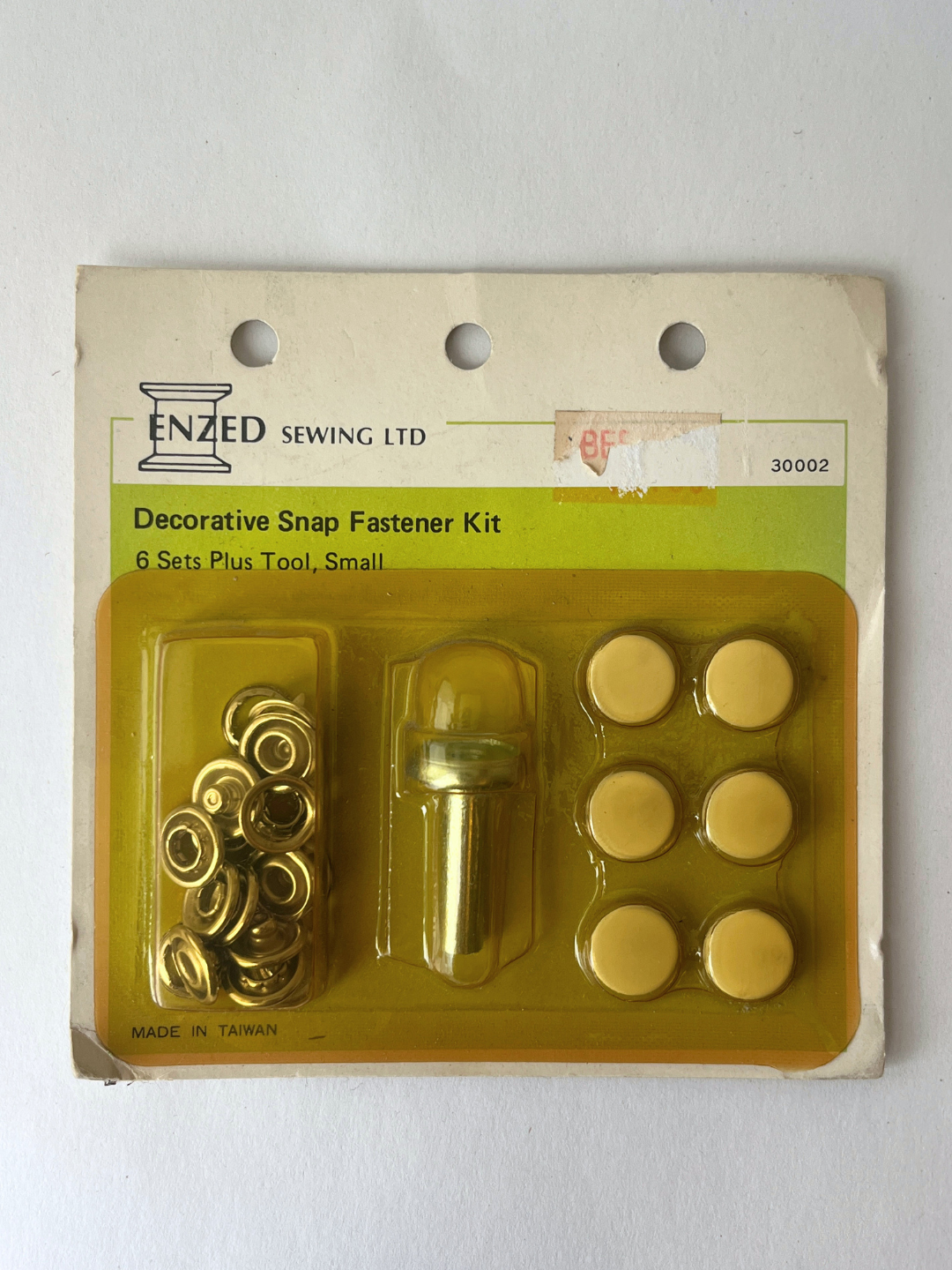 Vintage Cream Enzed Decorative Snap Fastener Kit