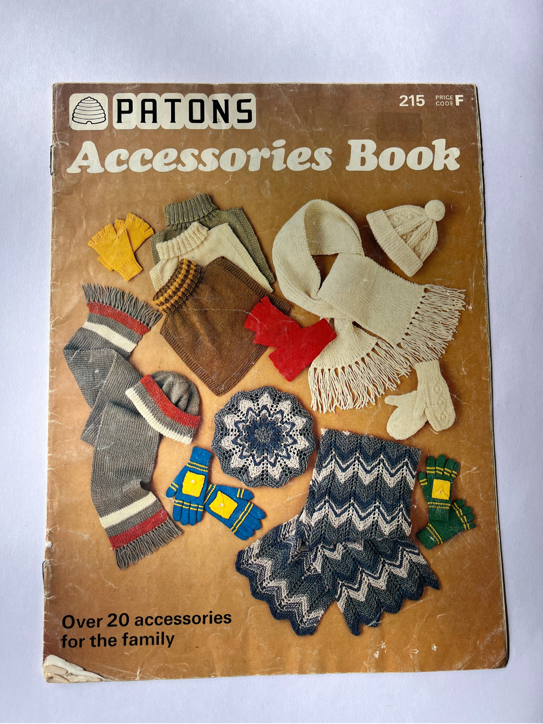 Vintage Patons Accessories Book 215 - Over 20 Fair Isle Hats, Scarves, Mittens & Gloves Patterns